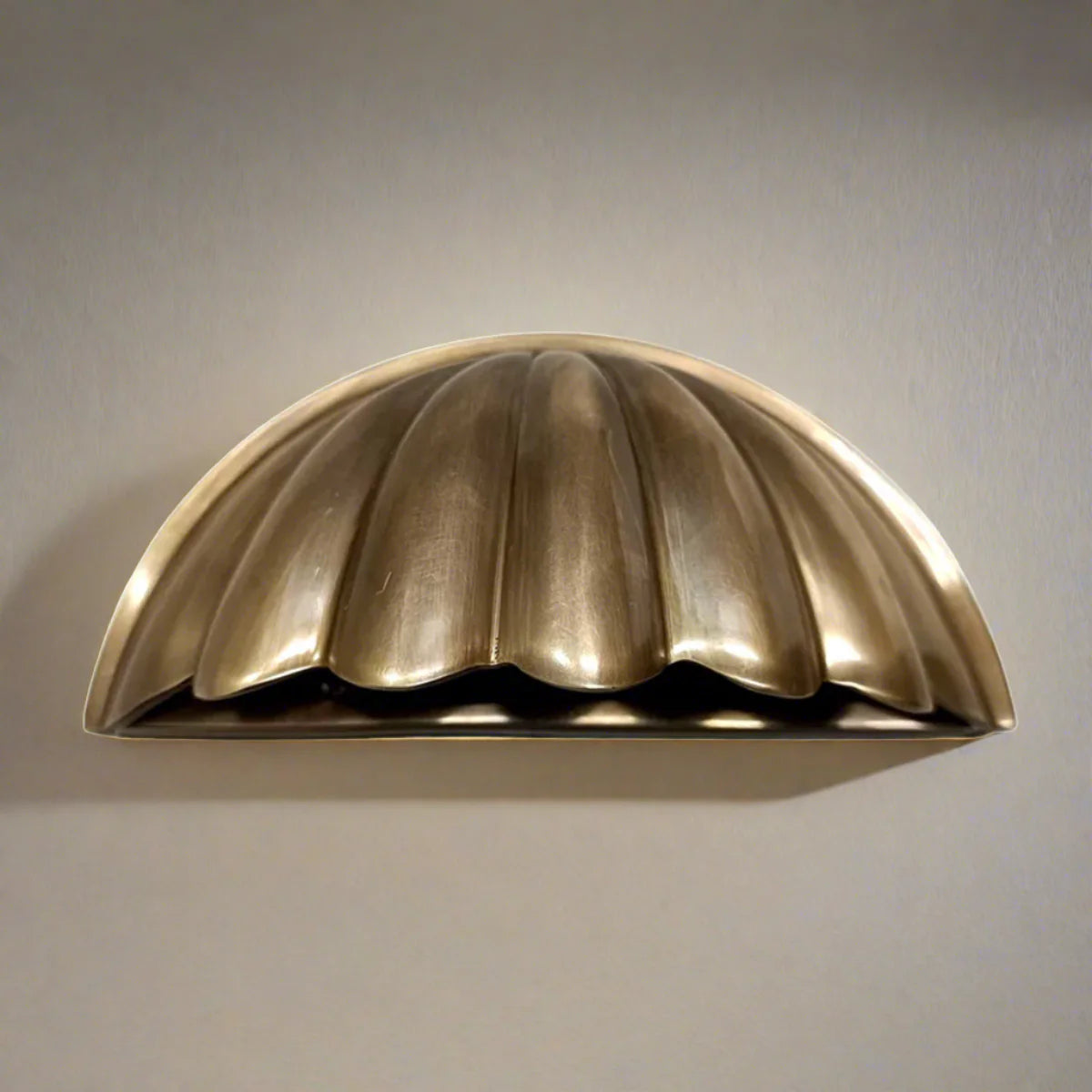 Scallop Wall Light