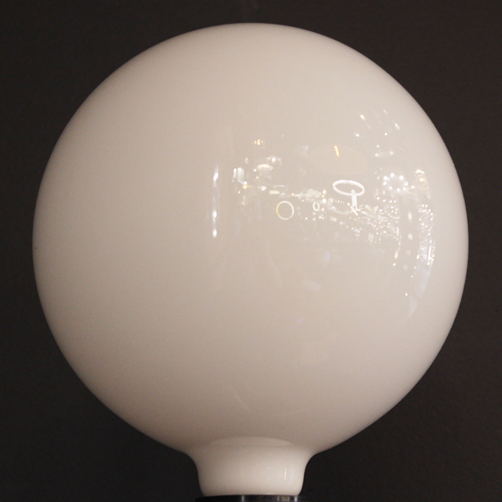 G150 White 10W 3000K LED E27 Light Bulb