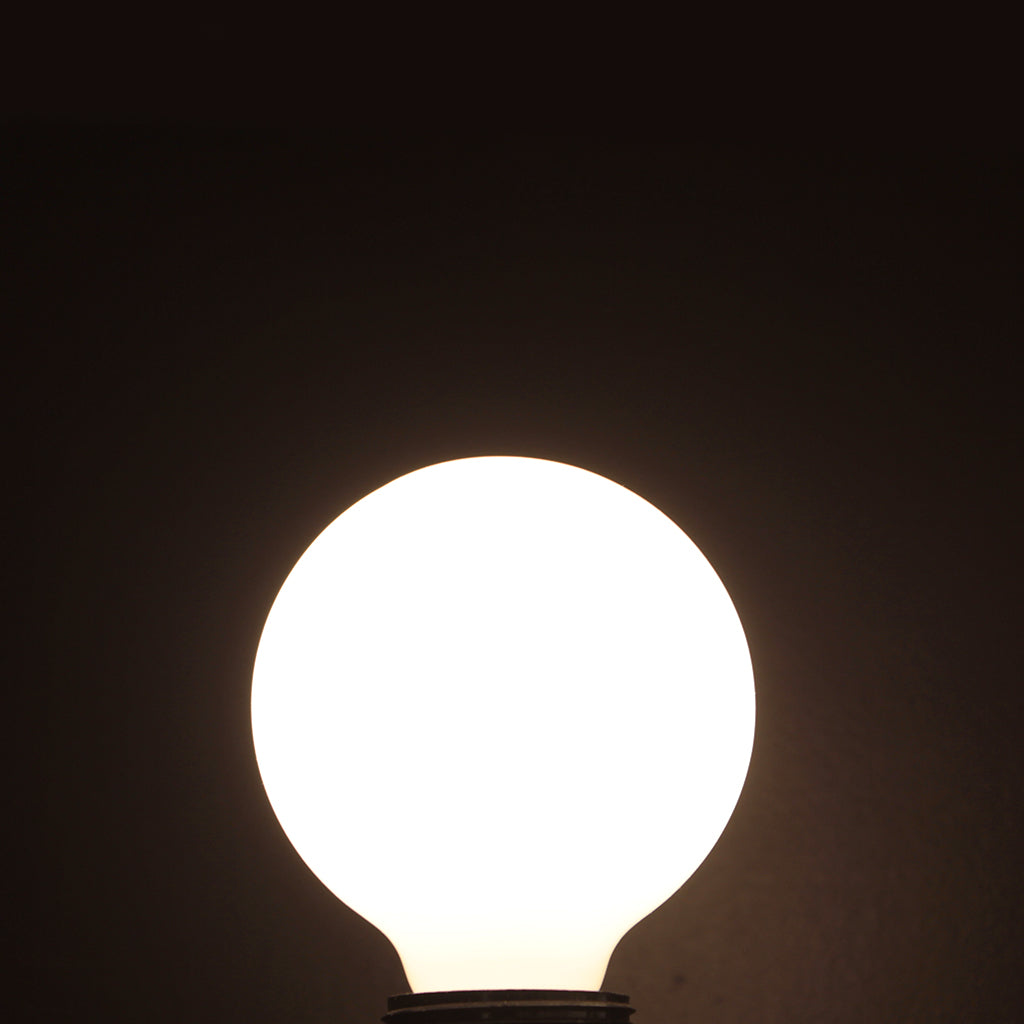 G80 White Glass 3.5W 3000K Dimmable E27 Light Bulb