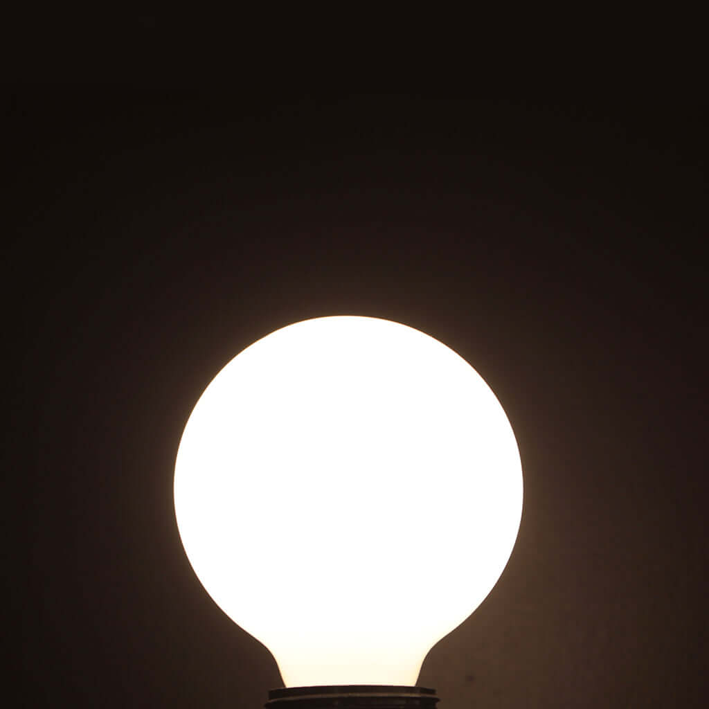 G80 White Glass 3.5W 3000K Dimmable E27 Light Bulb