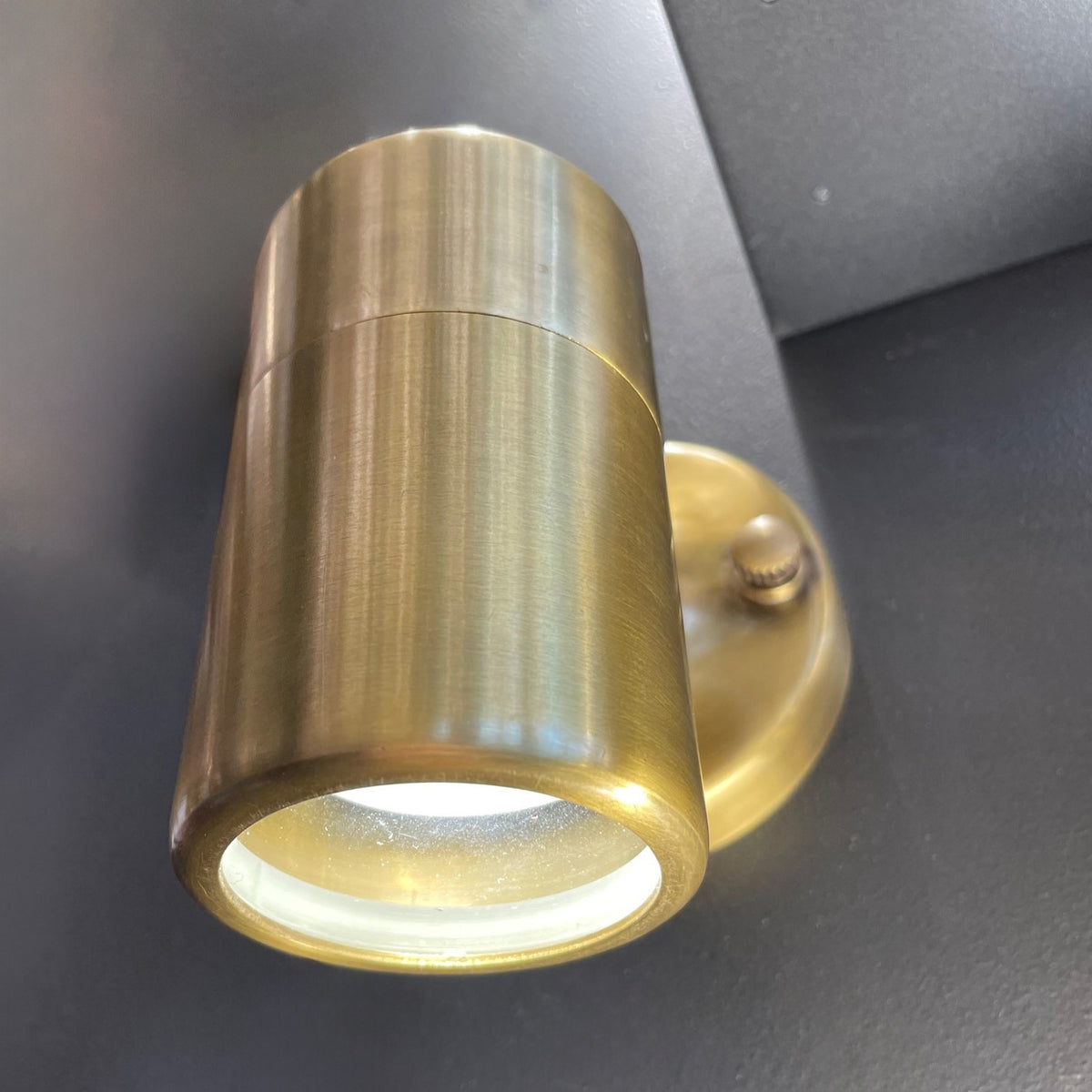 Solano Wall Light