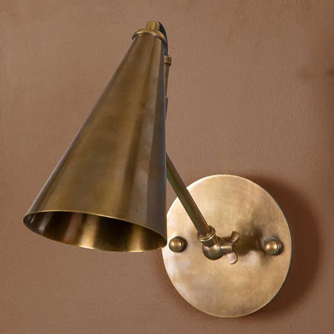 Luxo Wall Light