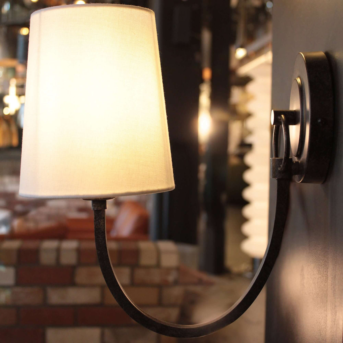 Babs Wall Light
