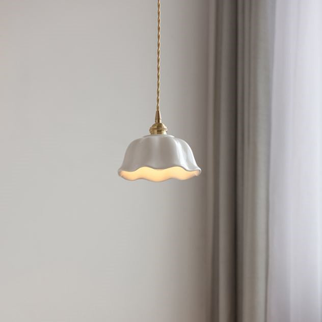 Rippled ceramic white pendant light