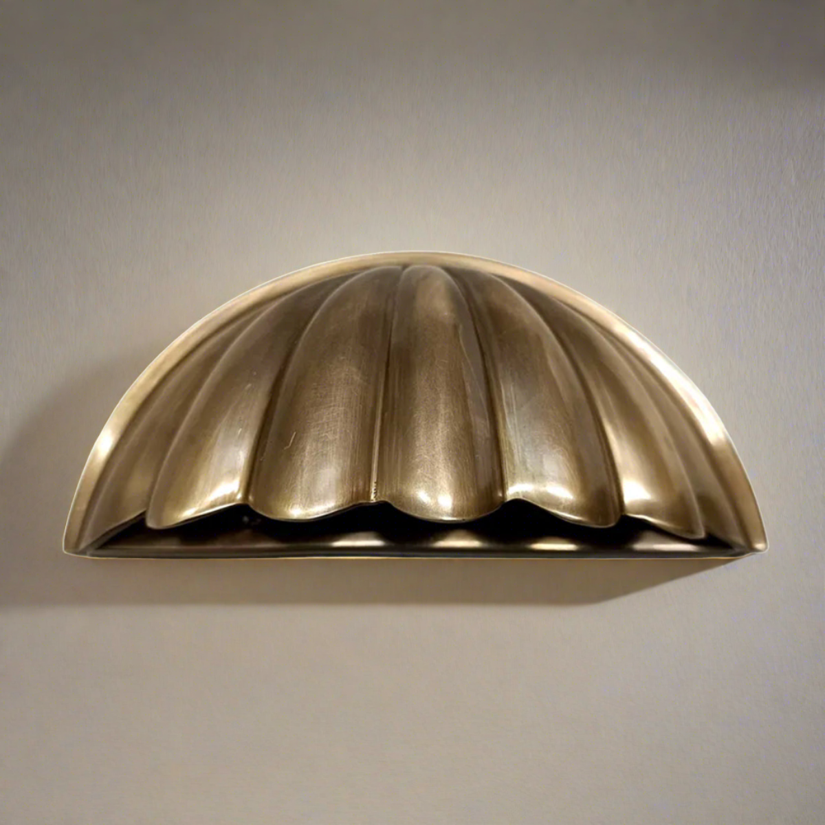 Scallop Wall Light