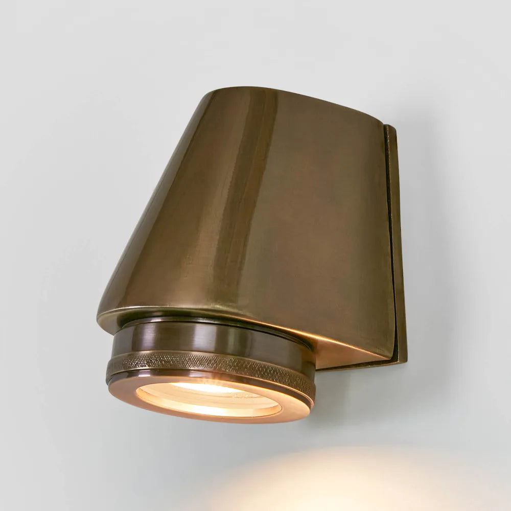 Wayfarer Wall Light