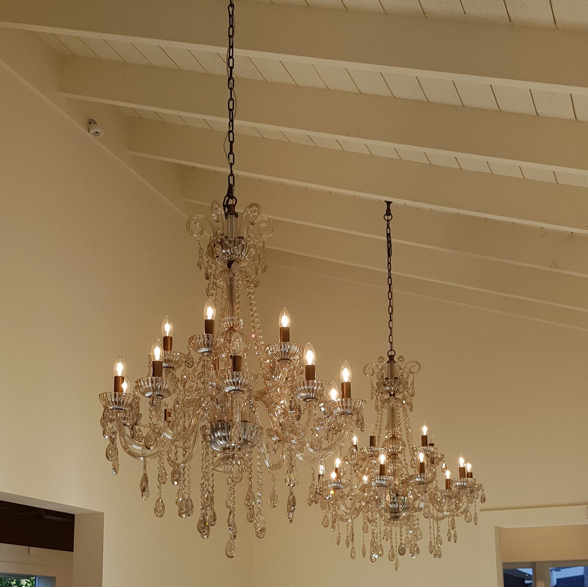 Hera 15 Light Chandelier