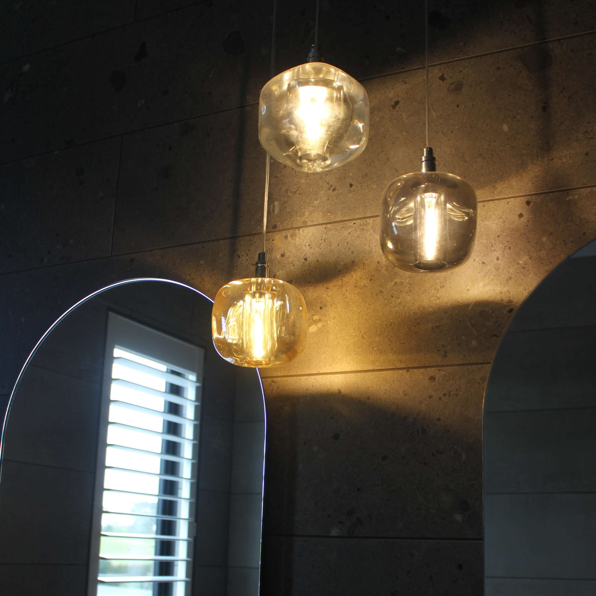 Rocas Pendant Light