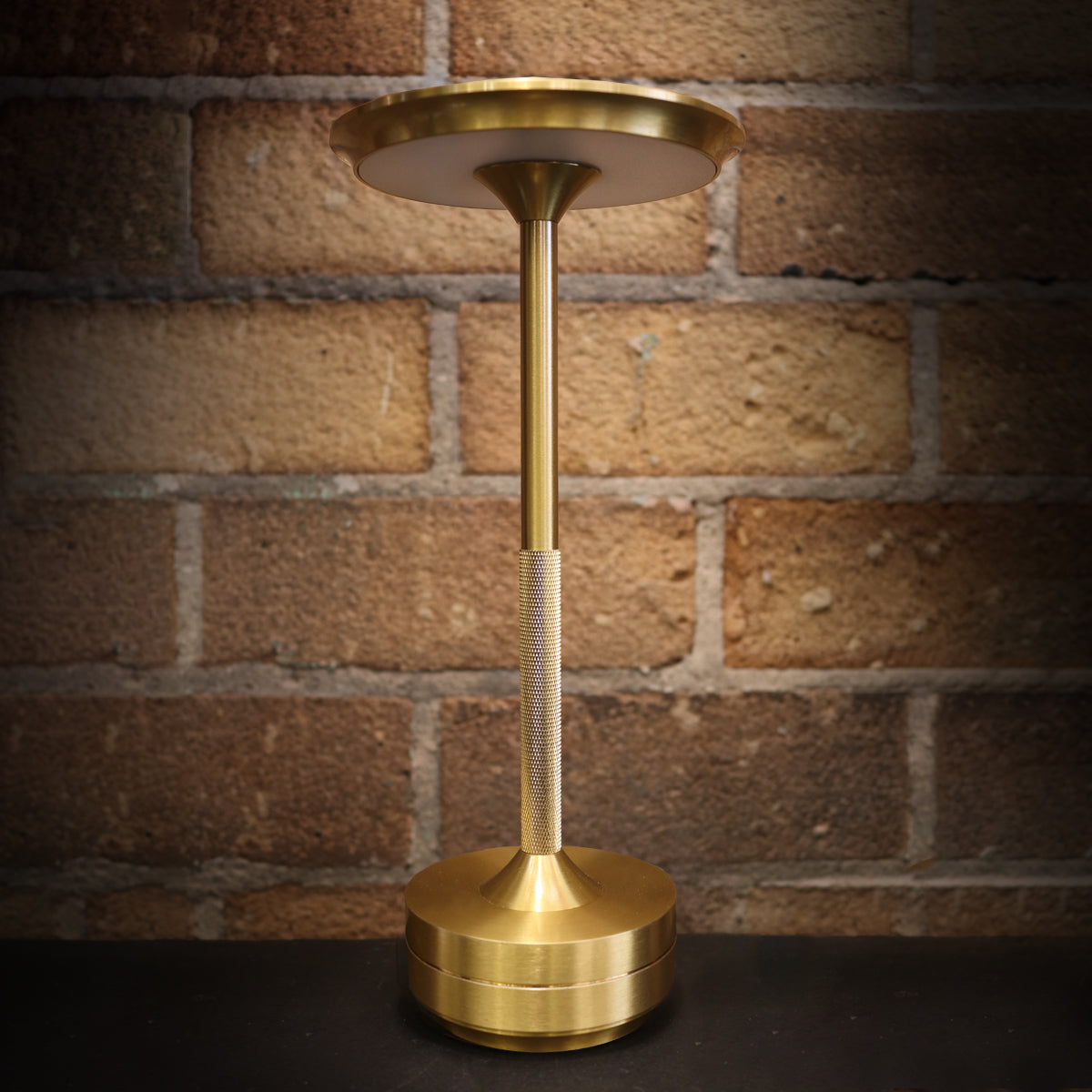 Noro Rechargeable Table Lamp
