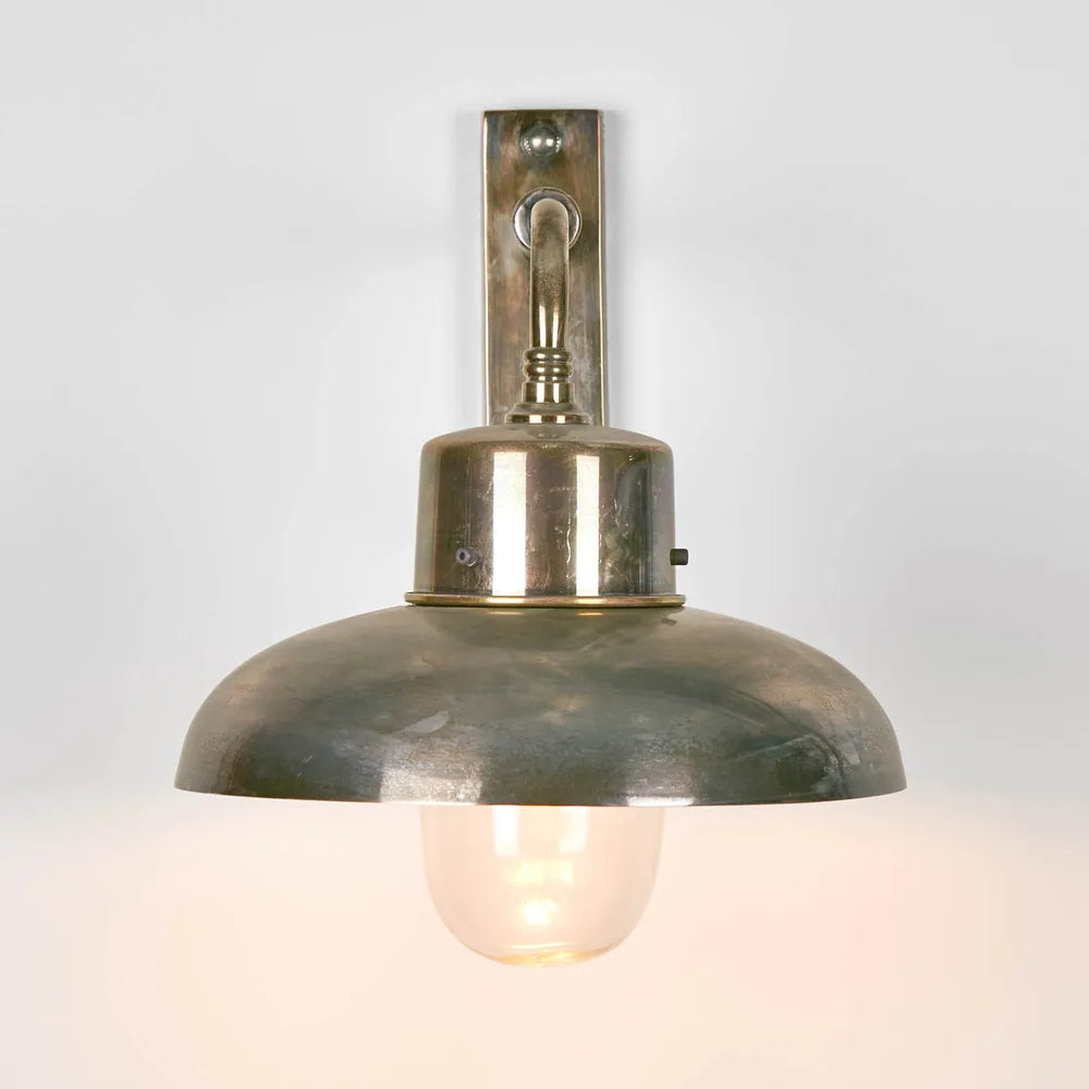 Brad Wall Light
