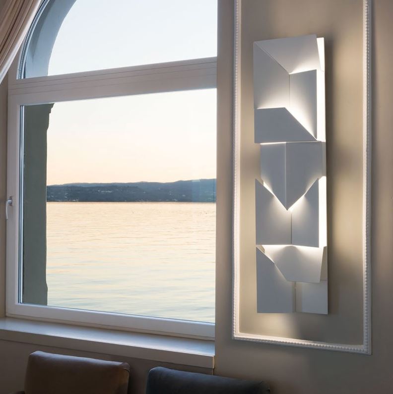 Crease Wall Light