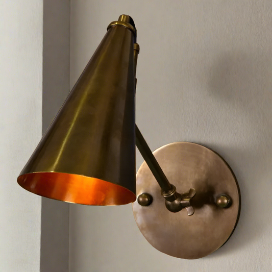 Luxo Wall Light