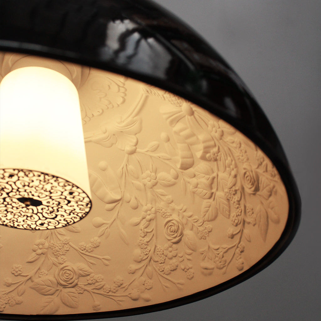 Revival Pendant 600D Black