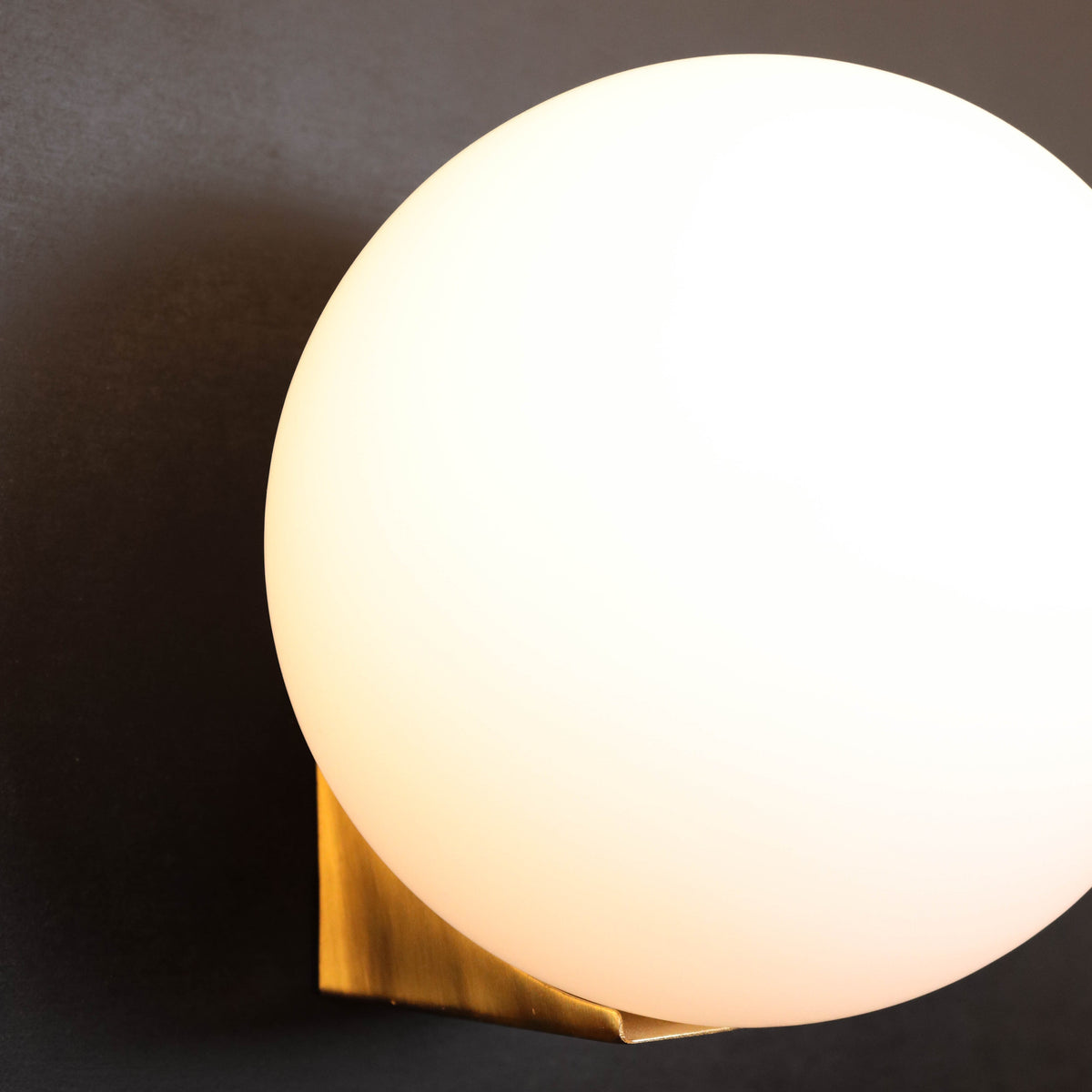 Mia Wall Light