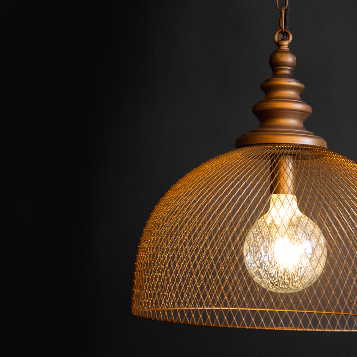 Amira Pendant