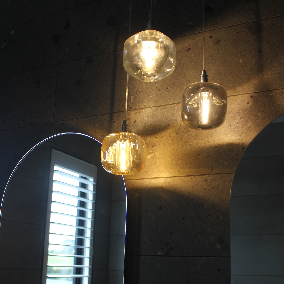 Rocas Pendant Light