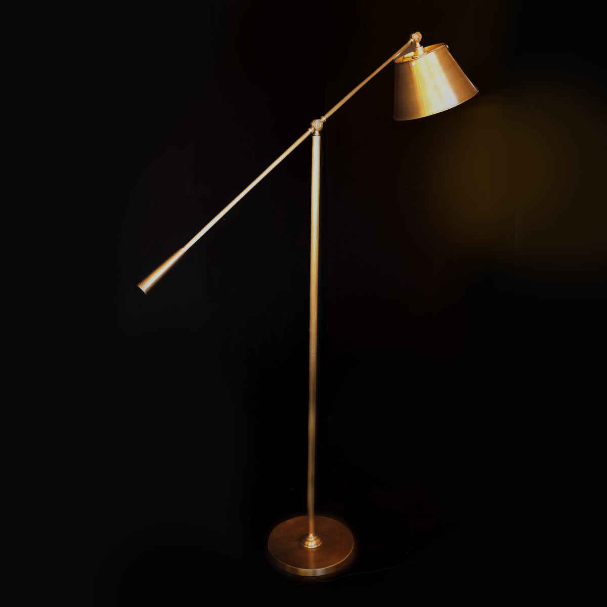 Golda Floor Lamp